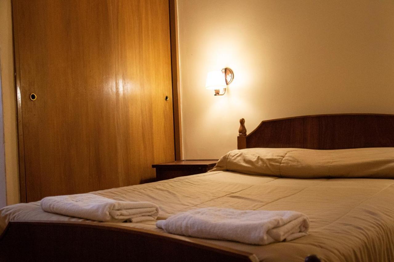 Hotel Provincia 트렐레우 외부 사진